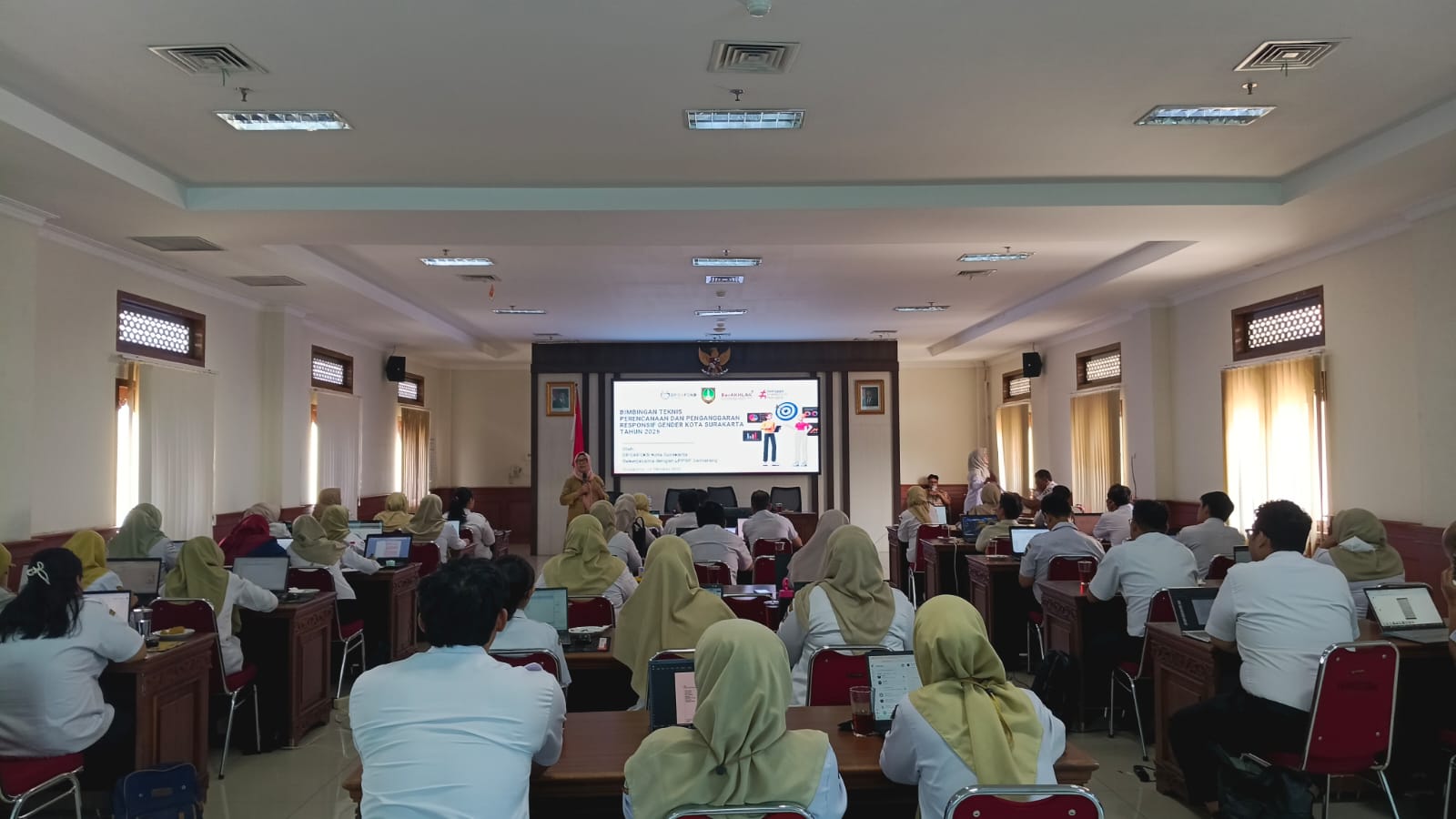 gambar berita
